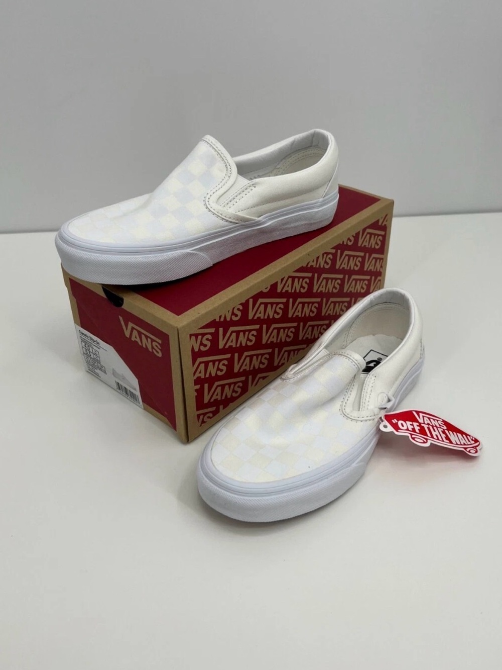 NIB Vans Classic Slip-On Sneakers Checkerboard Truewhite SZ EU 38 W 7.5 M 6.0